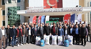 Büyükşehir ile tarlalar bereketleniyor