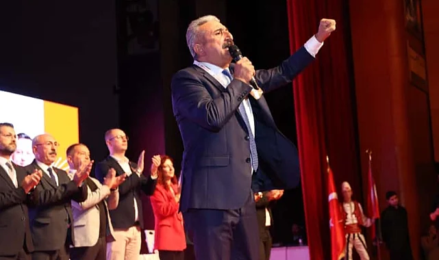 CHP Bursa'da Nihat Yeşiltaş güven tazeledi