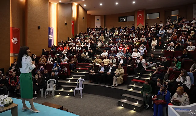 Çocuklarınıza pahalı hediyeler değil, sevgi verin