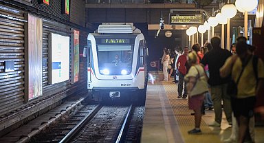 Cumhuriyet Bayramı'nda ulaşım İzmir'de yüzde 50 indirimli