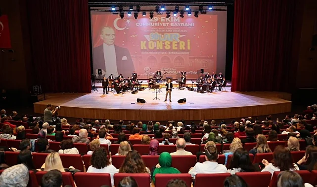 Denizli Büyükşehir'den Cumhuriyet'in 102. yılında nostaljik gece
