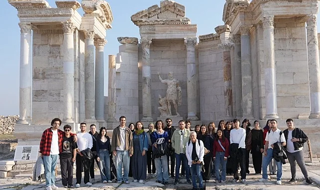 Denizli Büyükşehir'den gençlere yönelik turizm atağı