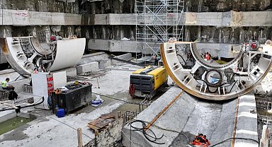 Dev köstebeklerden ikisinin daha montajı başladı