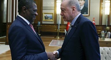 Erdoğan, Mashatile'yi Külliye'de kabul etti