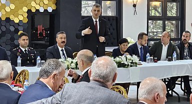 Gölcük'te muhtarların özel günü törenle kutlandı