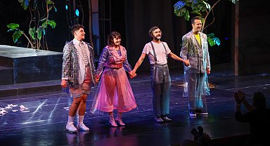 İstanbul Bakırköy Belediye Tiyatroları perde açtı