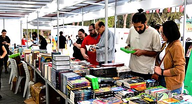 İzmir Bornova'da kitapla dolu 10 gün