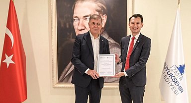 İzmir'in 'Yaşlı Dostu Şehir' unvanı tescillendi