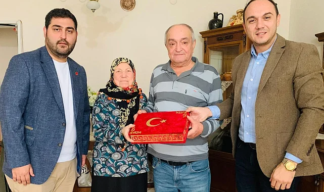 İzmit Belediyesinden Kıbrıs Gazilerine anlamlı ziyaret