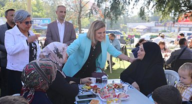 İzmit'te din görevlileri aileleriyle ağırlandı