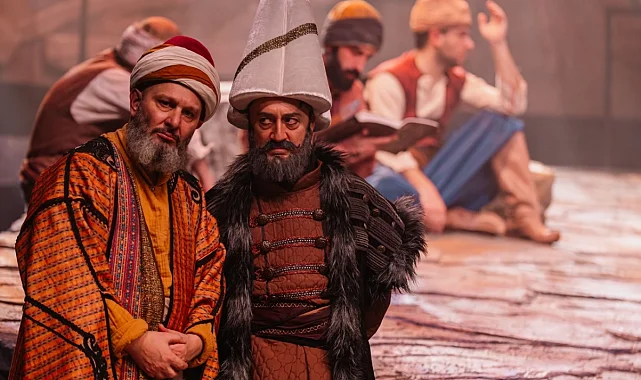 Kocaeli Şehir Tiyatroları, "Sinan" adlı oyunun prömiyerini yaptı