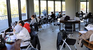 Konya Karatay'da bu kütüphane rezervasyonla çalışıyor