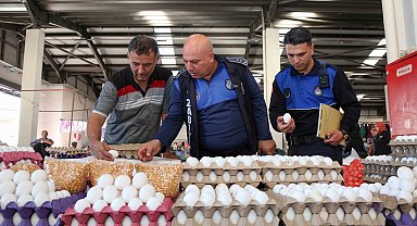 Konya Meram'da Zabıta'dan semt pazarlarına sıkı takip