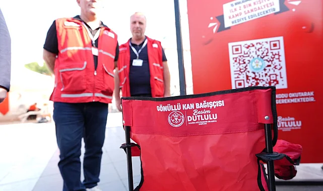 Manisa'da kamp sandalyesi hediyeli kan bağışı