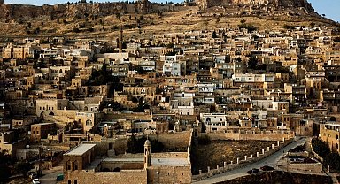 Mardin'in taşları dizilerin yalanlarıyla çatırdıyor! Gerçek kültür nerede?