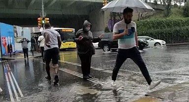 Marmara ve Karadeniz’de Sağanak Alarmı!