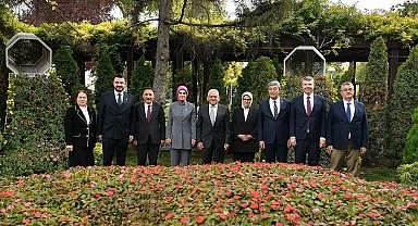 Memduh Büyükkılıç'a Bakan Göktaş'tan övgü