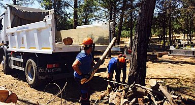 Muğla'da aileleri de ısıtan mezarlıklara bakım