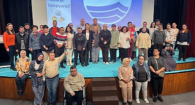 Sakarya'da geleceğe mavi dokunuşlar rozetlendi