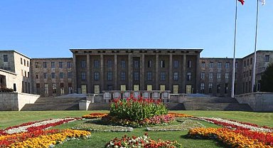 TBMM cezalar ve yeni düzenlemelerle yoğun mesaiye başlıyor