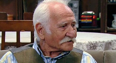 Usta Oyuncu Hayatını Kaybetti