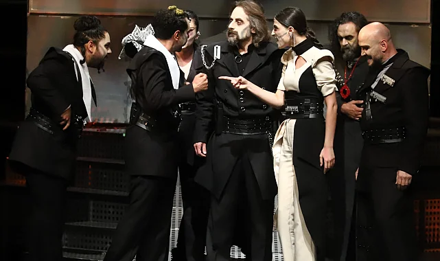 'V. Frank' ilk kez Konyalılarla buluştu