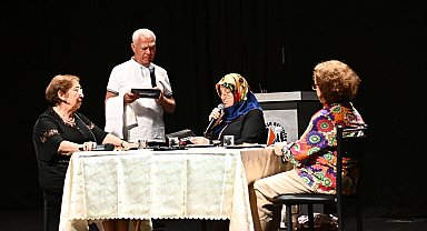 Yaşlı evi üyeleri "Öğrenmenin yaşı yok" dedirtti