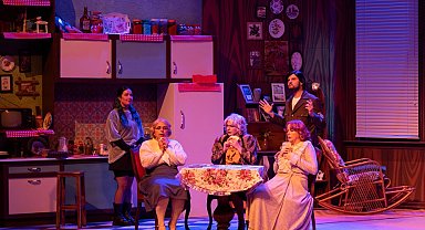 Adanalılar, "Üç Jokerli Konken'i" keyifle izledi