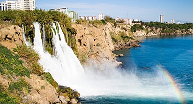 Antalya'da deniz ekosistemi için Yapay Resif Projesi