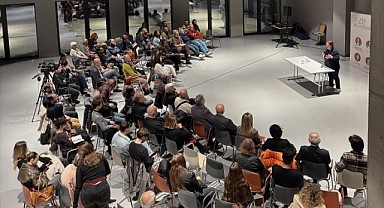 Aristoteles’in felsefesi Pancar Deposu’nda konuşuldu