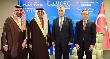 Bakan Bolat'tan mevkidaşlarıyla İSEDAK'ta yoğun diplomasi