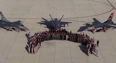 Bayraktar KIZILELMA insansız savaş uçağıyla dünyada ilki başardı