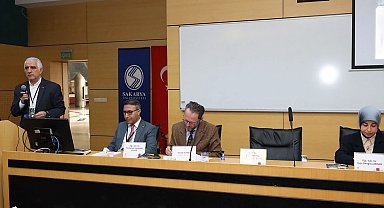 'Bir Şehir İki Çınar' sempozyumunun ilk oturumu Faik Baysal oldu