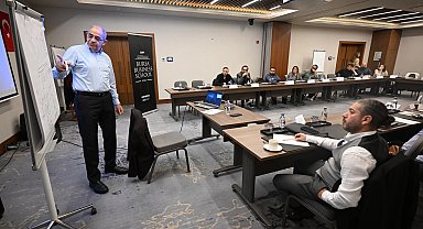 Bursa Business School'da 'B2B Pazarlama ve Satış' eğitimi