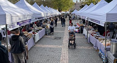 Bursa Heykel'de 'meydan kadınların'