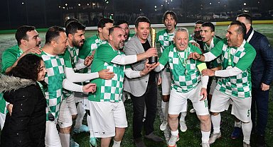 Bursa Osmangazi'de geleneksel turnuvada kupa sahibini buldu