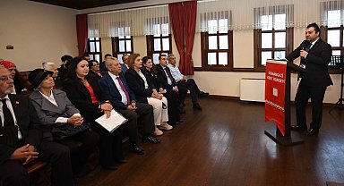 Bursa Osmangazi'de 'Nutuk'un ışığında Cumhuriyet konuşuldu