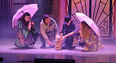 Bursa Şehir Tiyatrosu perdelerini öğretmenler için açıyor