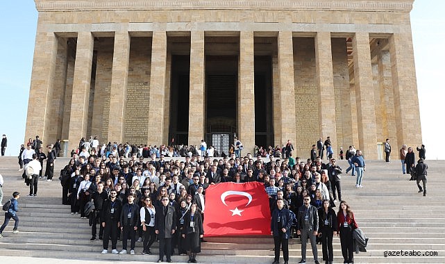 Bursalı gençler, Ata’nın huzuruna çıktı