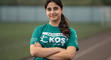 Darüşşafaka koşucusu İnci Naz Sönmez maratonun 'en iyi koşucusu' seçildi