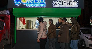 Gaziantep'te 39 noktada sıcak çorba ikramı