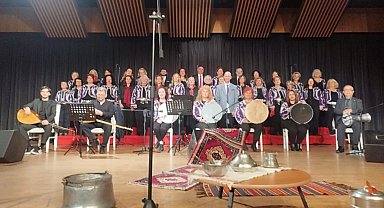 Gençleşen Türküler'den muhteşem 15. yıl konseri