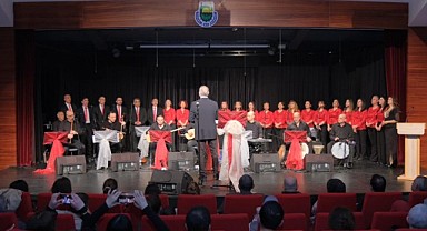 İnegöl Belediyesi Thm Korosundan Muhteşem Müzik Ziyafeti