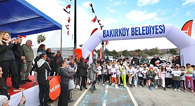İstanbul Bakırköy'de "Öğretmenler Günü Koşusu" düzenleniyor