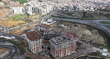 İzmir Büyükşehir'den Uzundere kentsel dönüşümünde hukuki uyarı