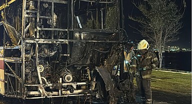 İzmir’de Belediye Otobüsünde Yangın