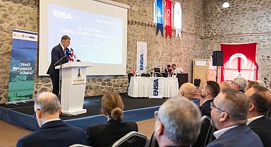 İzmir'de Başkan Tugay'dan sanayicilere yeşil dönüşüm çağrısı