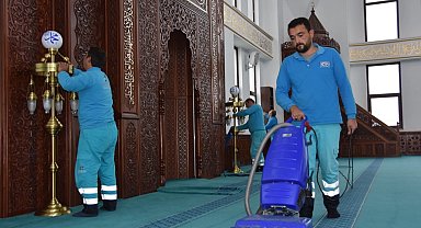 Kayseri Kocasinan 'Cami Temizleme Ekibi' kurdu