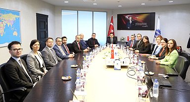 KAYSO ticaret müşavirlerini 'birebir' görüştürdü