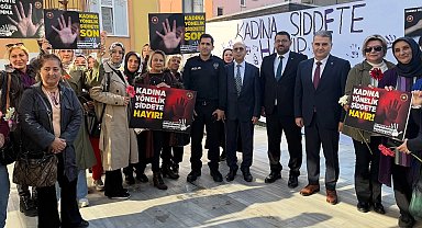 Kocaeli Gölcük'te kadına şiddete karşı farkındalık etkinliği